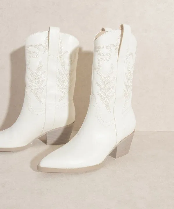 Cowgirl Embroidered Short Boots