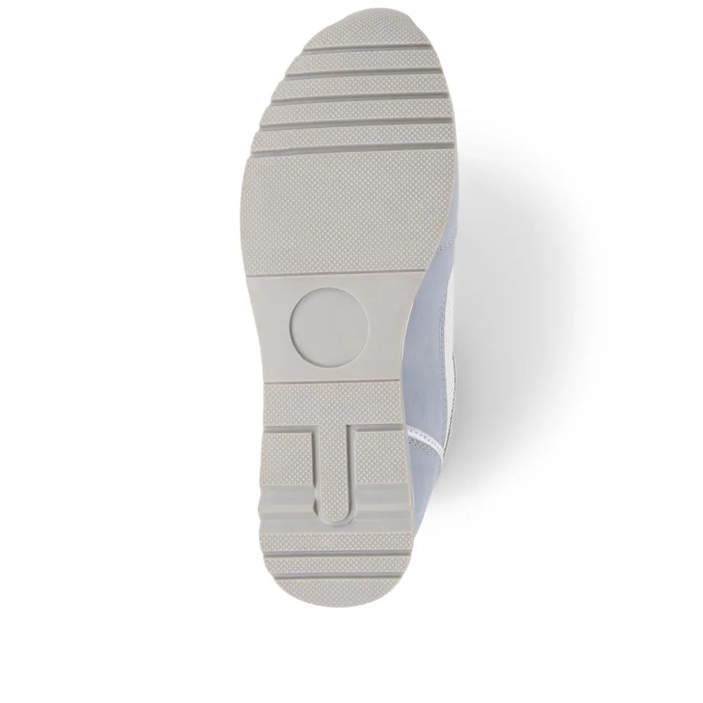 Lace-Up Trainers  - WBINS39074 / 325 160