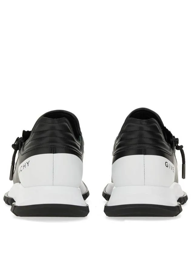 "SPECTRE" SNEAKER