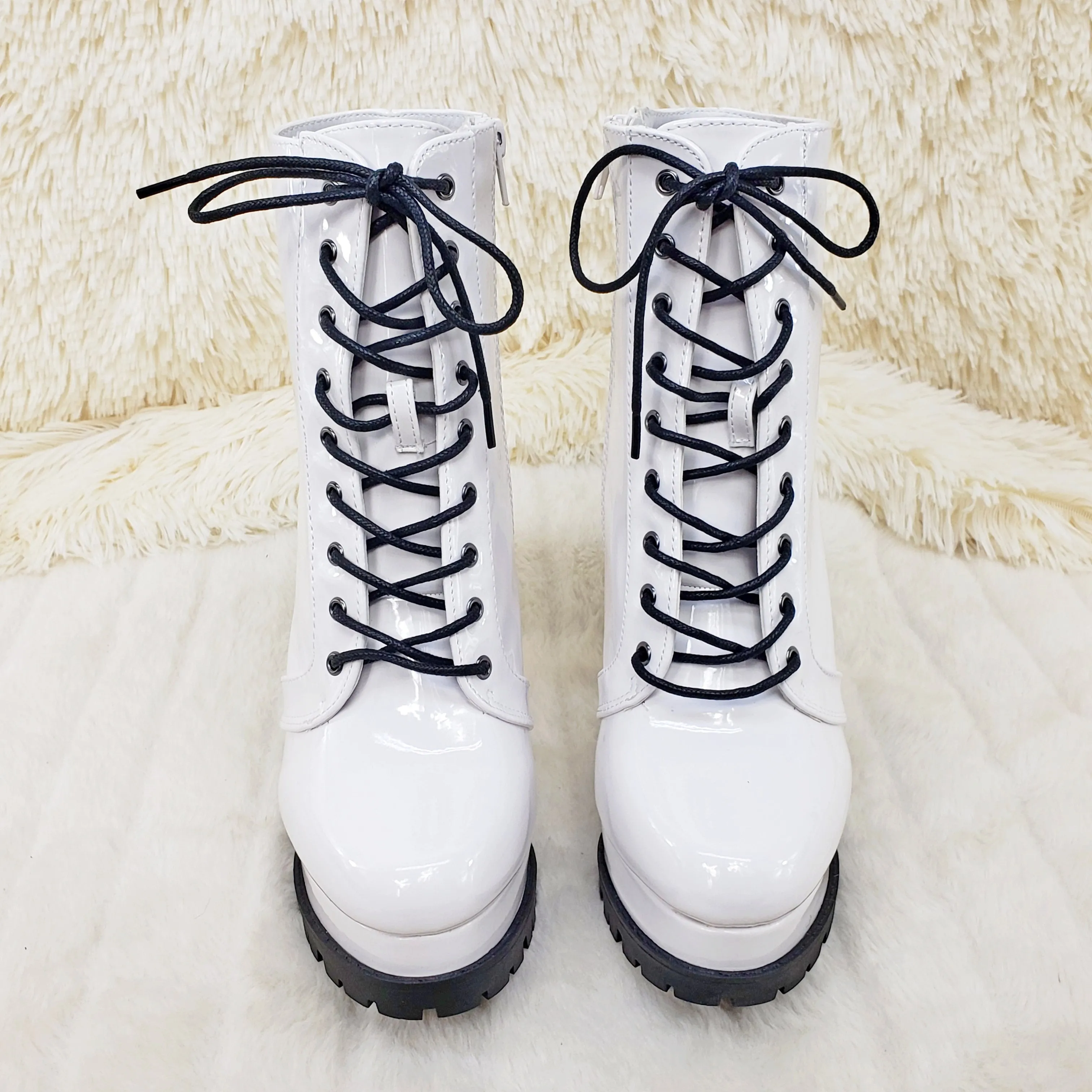 Wild Diva Vivian White Patent Chunky Heel Platform Ankle Boots