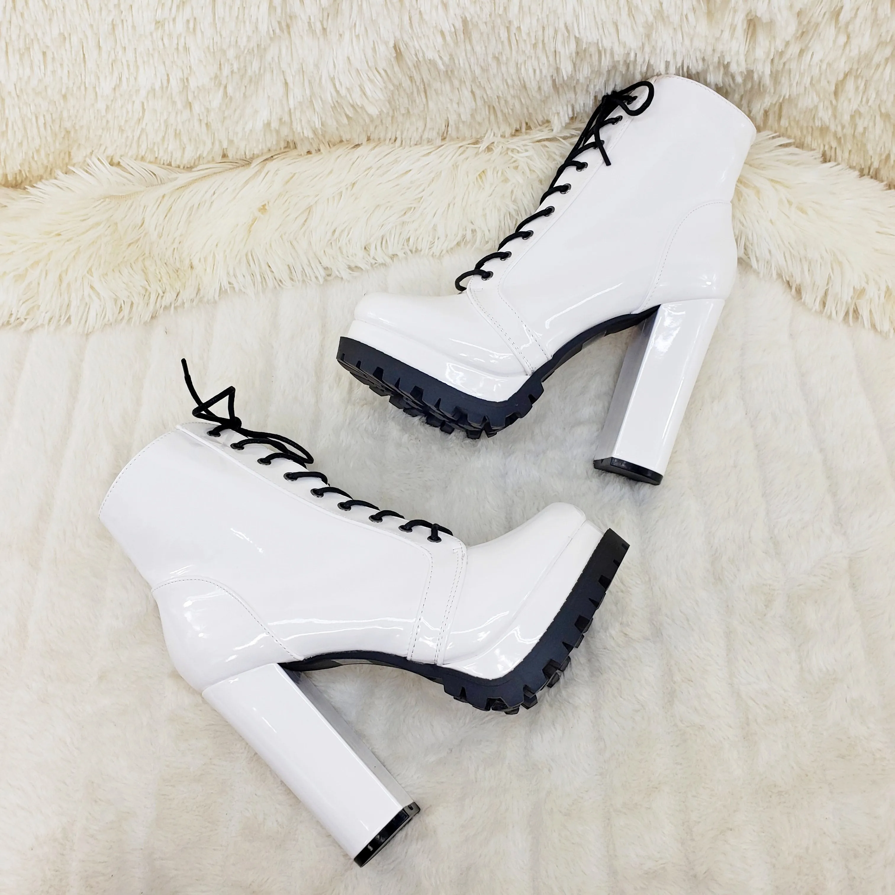 Wild Diva Vivian White Patent Chunky Heel Platform Ankle Boots